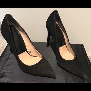 Zara Woman Black Suede Pump